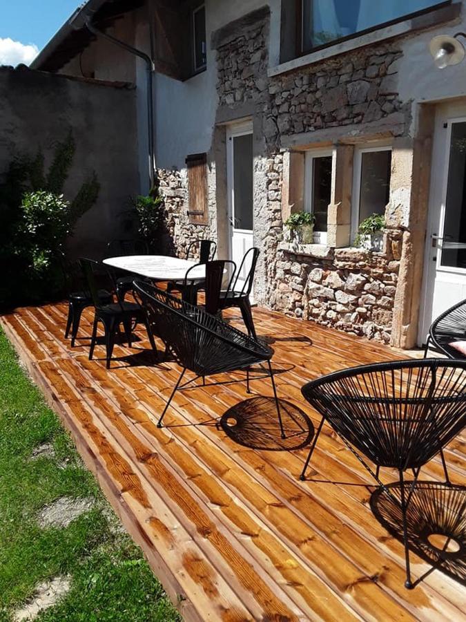 Gite Le Pot De Vin Lancié Zewnętrze zdjęcie